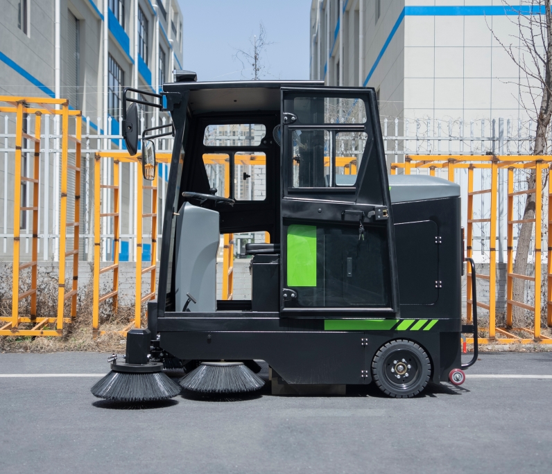 เครื่องกวาดพื้นไฟฟ้าคุณภาพดีที - Power Outdoor บทวิจารณ์และราคา